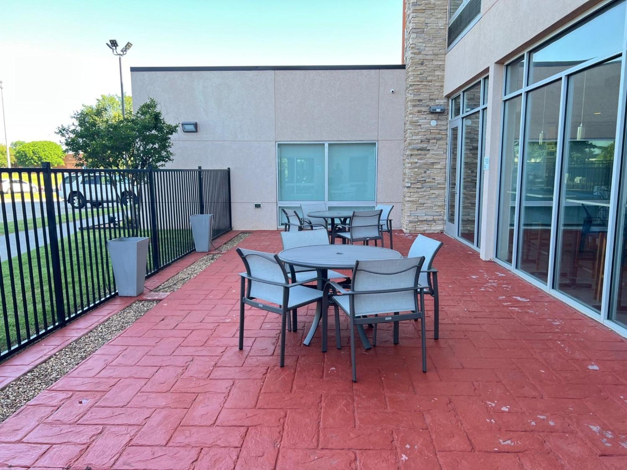 Holiday Inn Express & Suites Moore By Ihg Kültér fotó