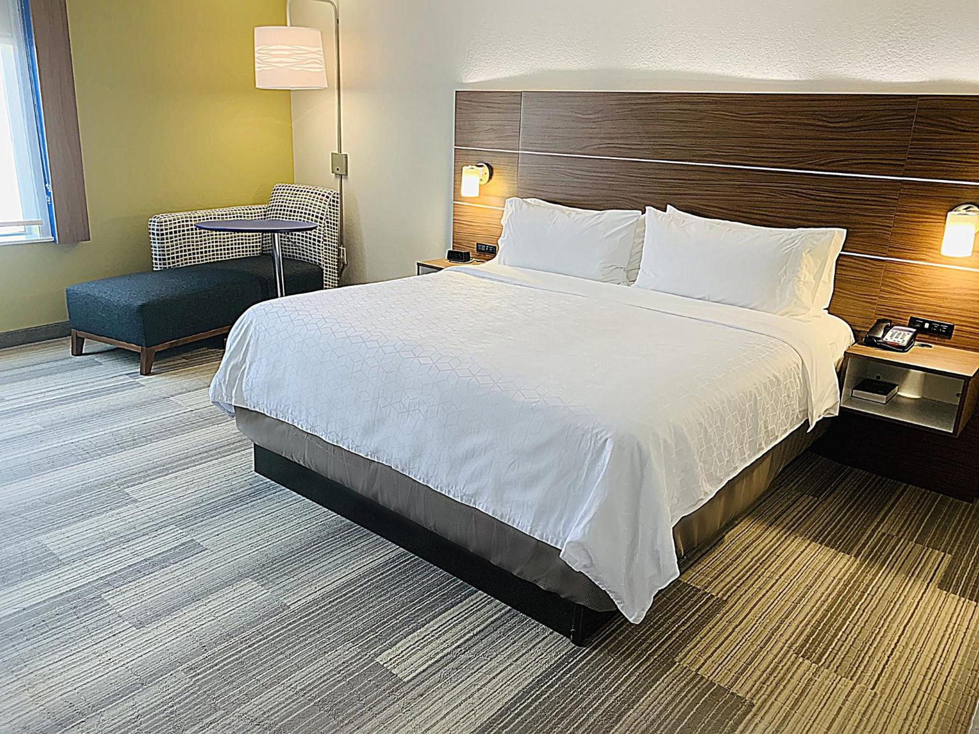 Holiday Inn Express & Suites Moore By Ihg Kültér fotó
