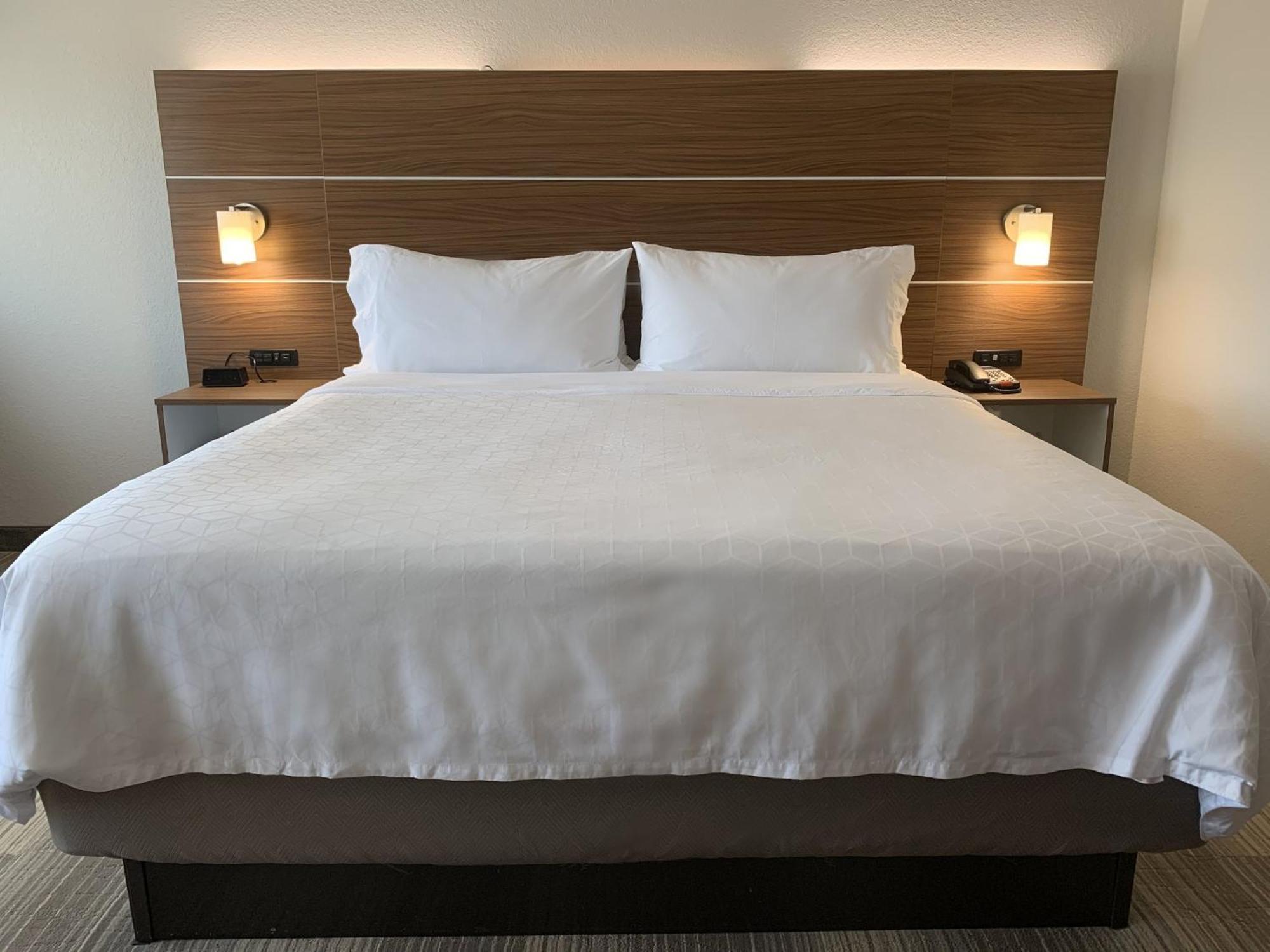Holiday Inn Express & Suites Moore By Ihg Kültér fotó